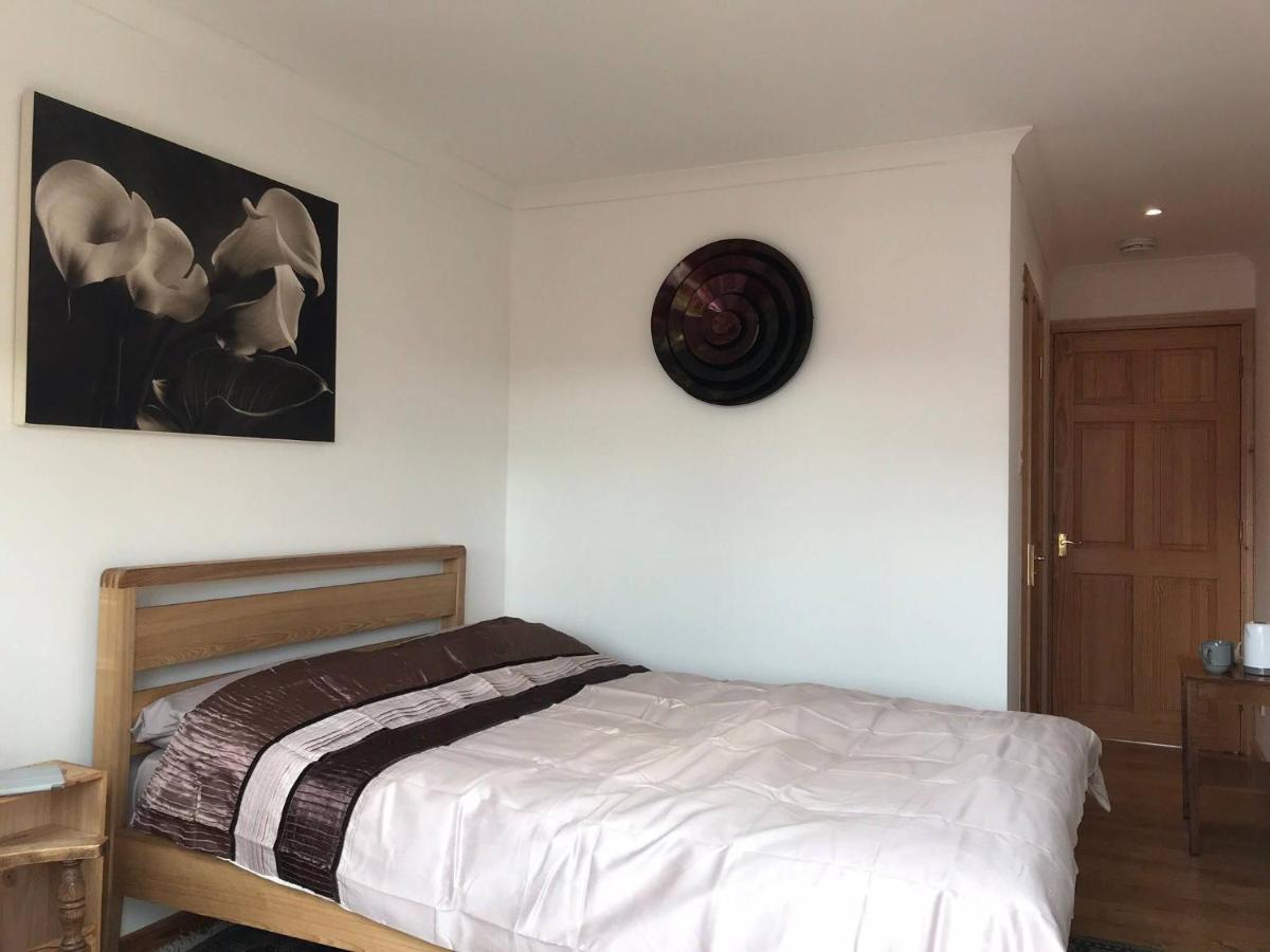Exclusive Private Double Room, En-Suite Wet Room Private Entrance Forres Exterior foto